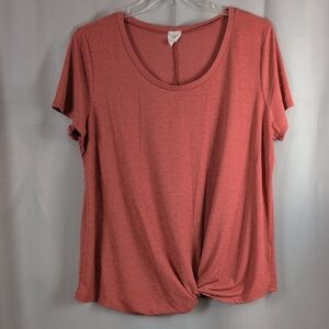 Late August Twist Front Short Sleeve Top 2X‎